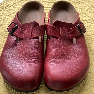 Birki’s Burgundy Leather Clogs
